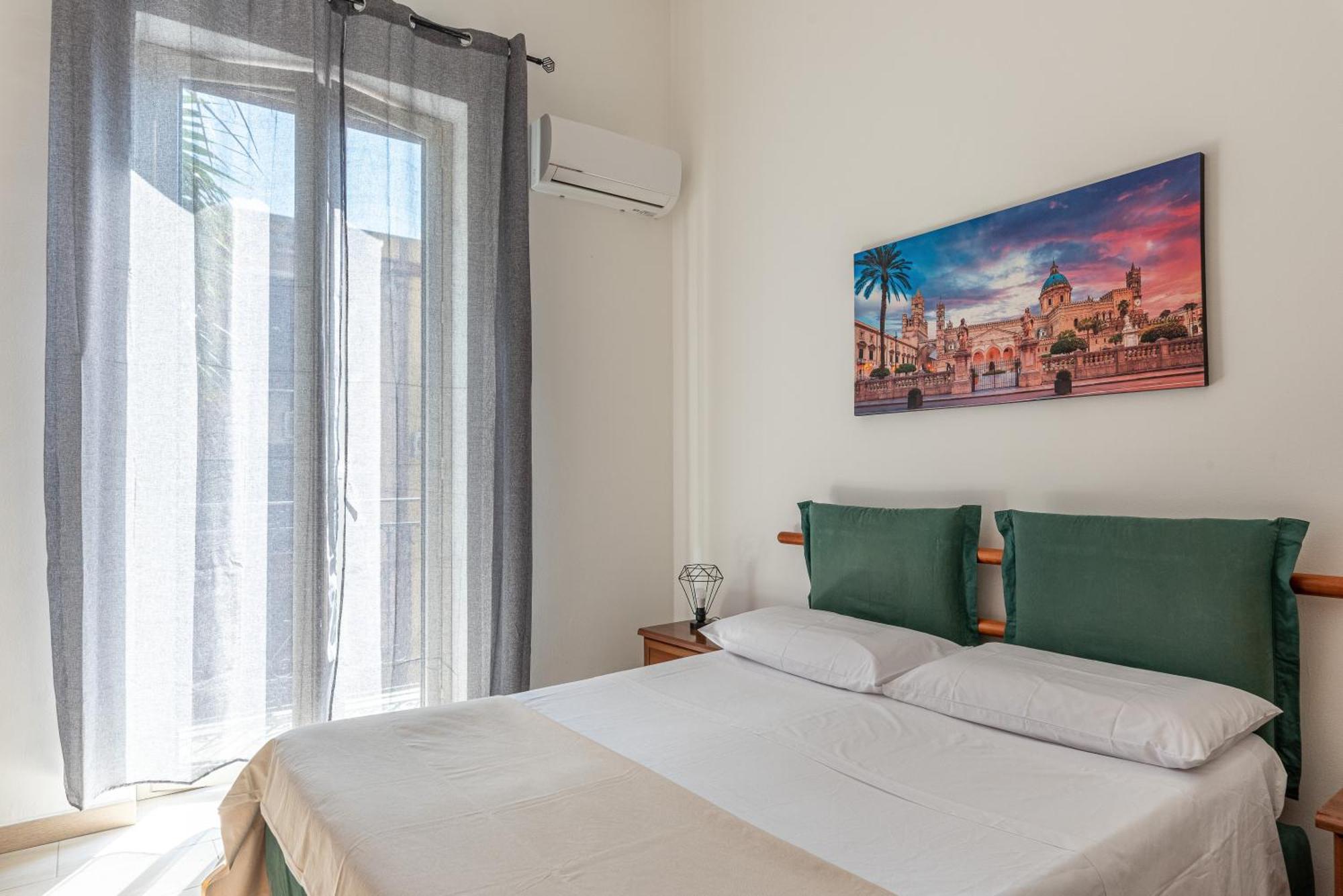 I Mori-Holiday Apartment Палермо Екстер'єр фото